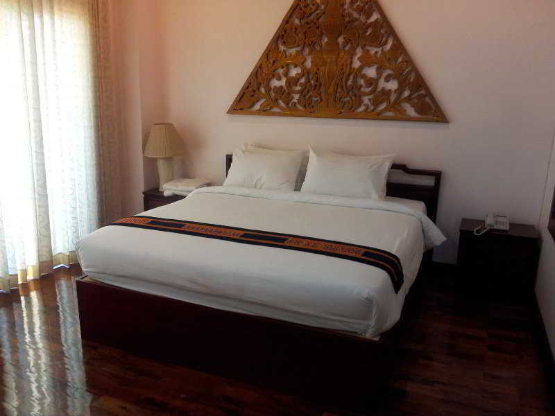 Sengtawan Riverside Hotel Vientiane Exteriör bild