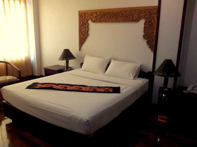 Sengtawan Riverside Hotel Vientiane Exteriör bild
