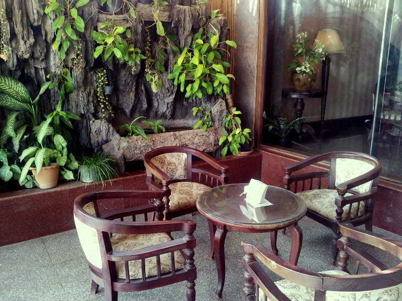 Sengtawan Riverside Hotel Vientiane Exteriör bild