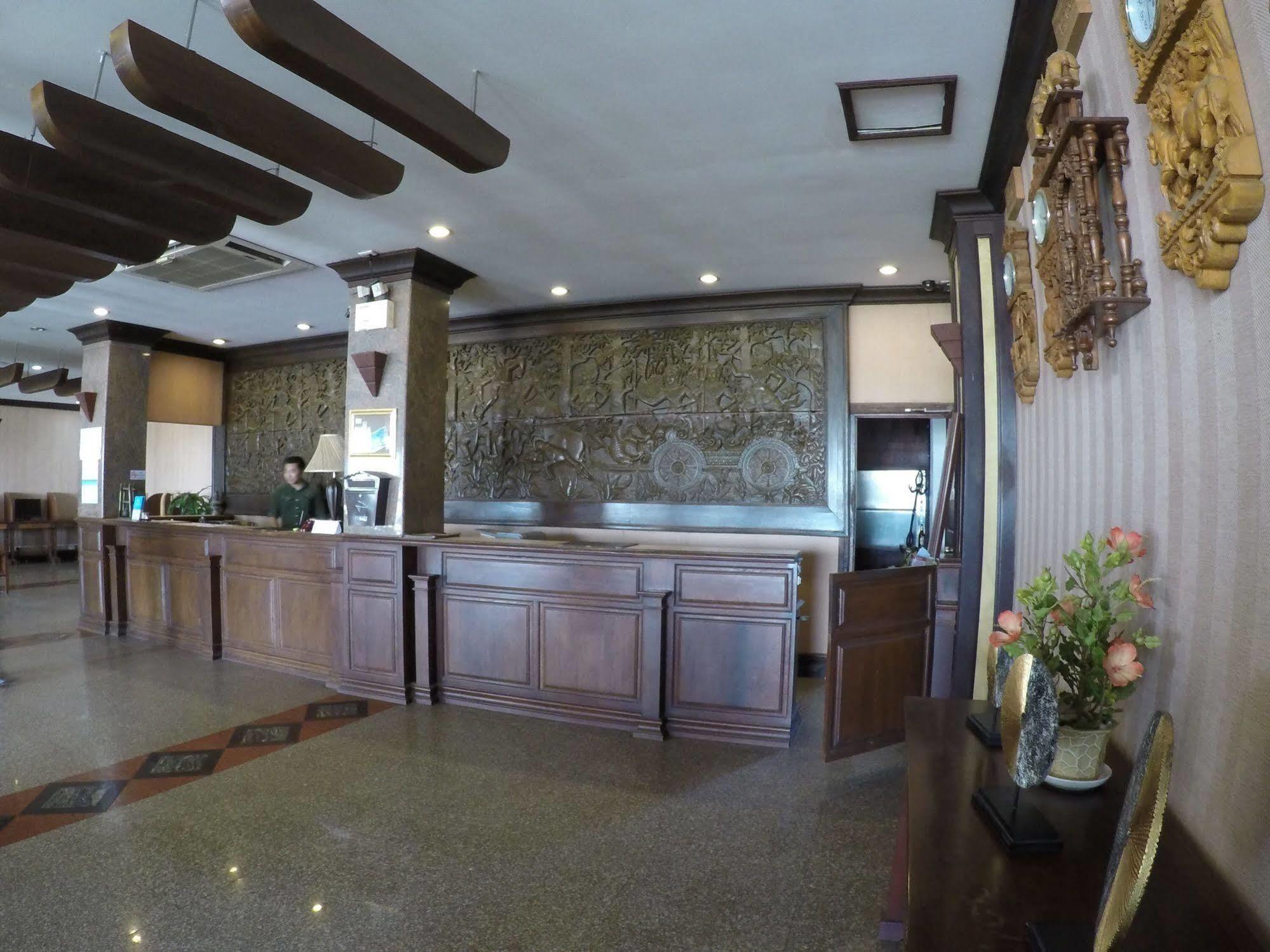 Sengtawan Riverside Hotel Vientiane Exteriör bild