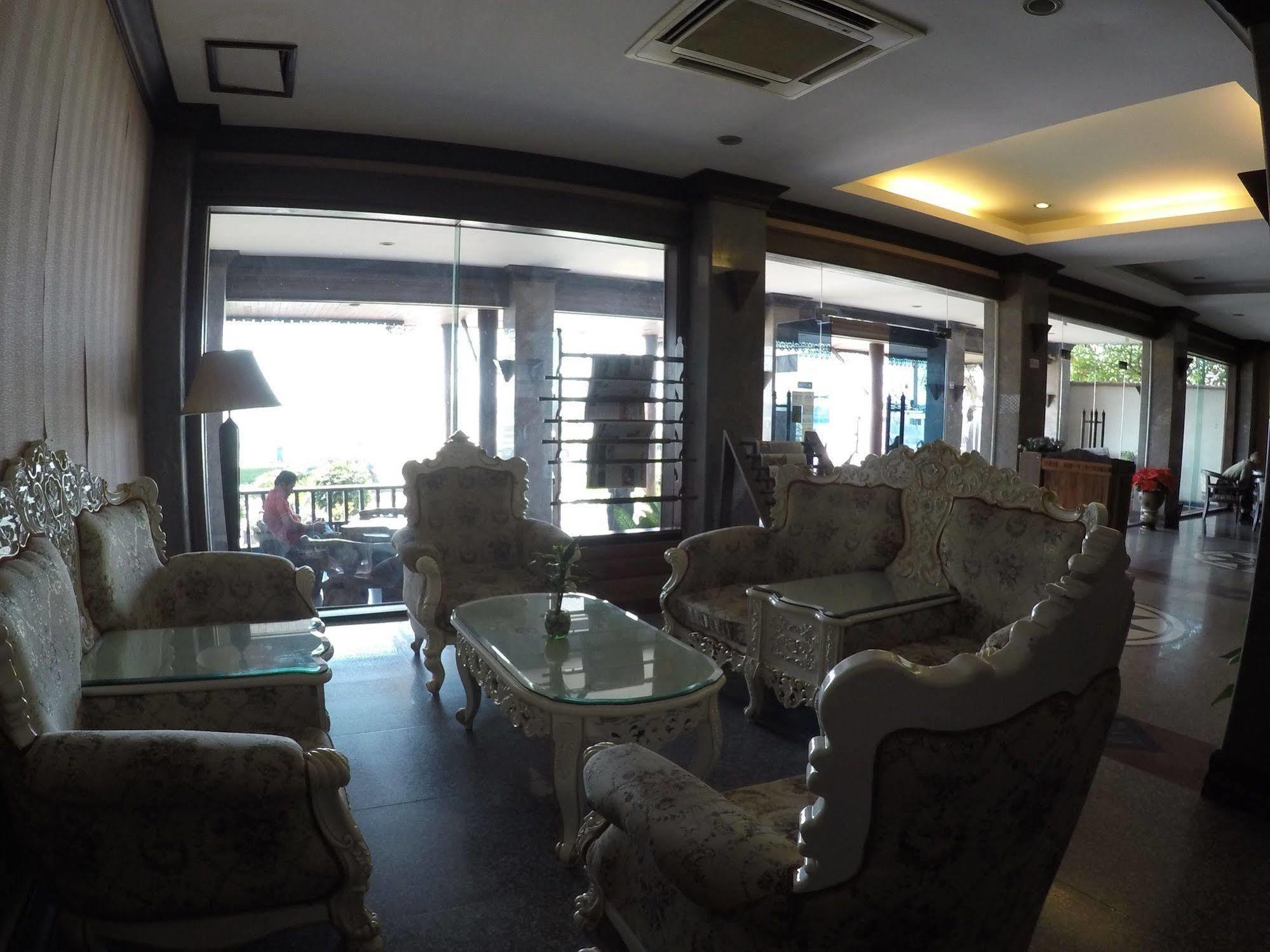 Sengtawan Riverside Hotel Vientiane Exteriör bild